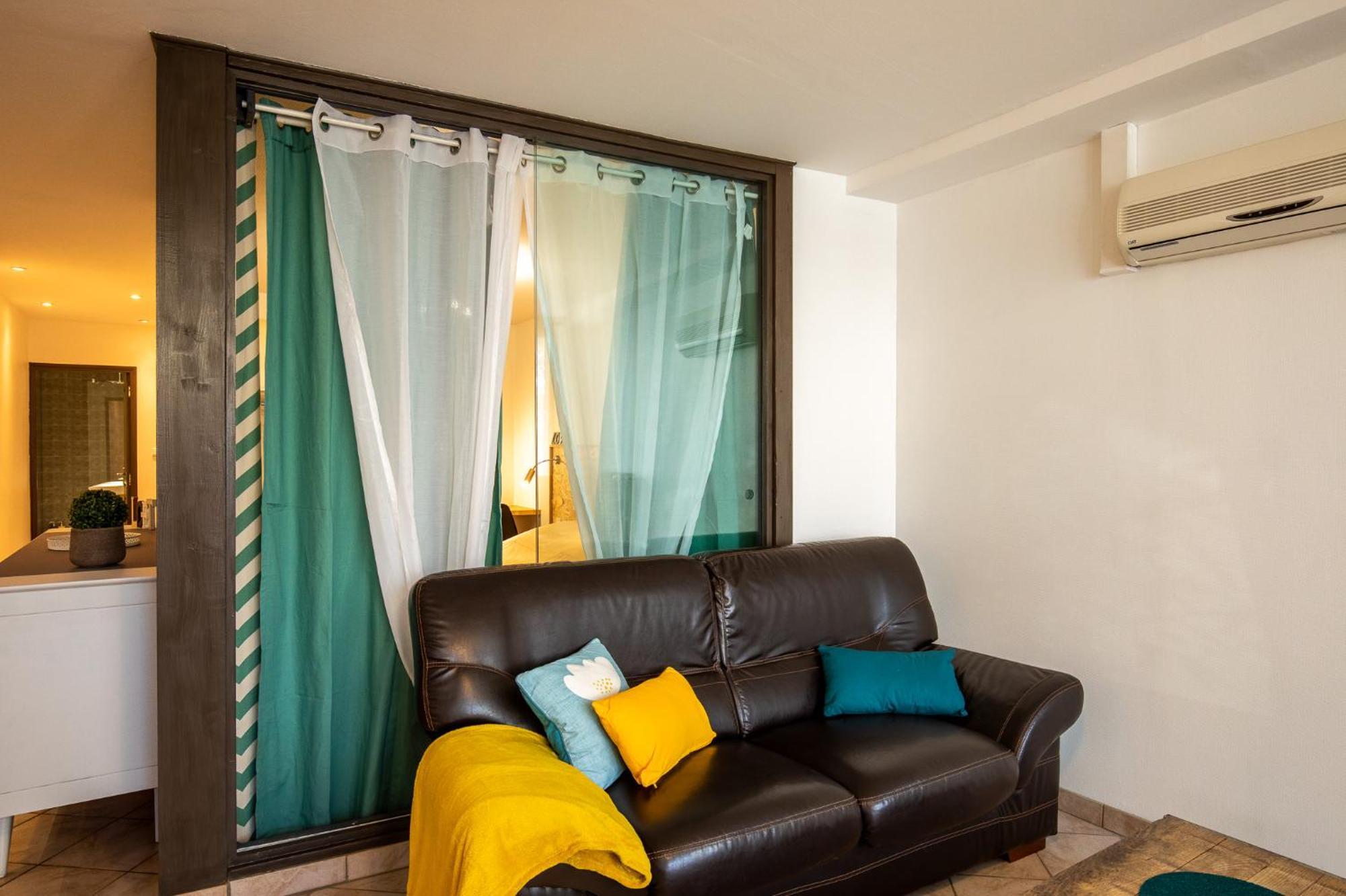 Loft Spacieux Apartment